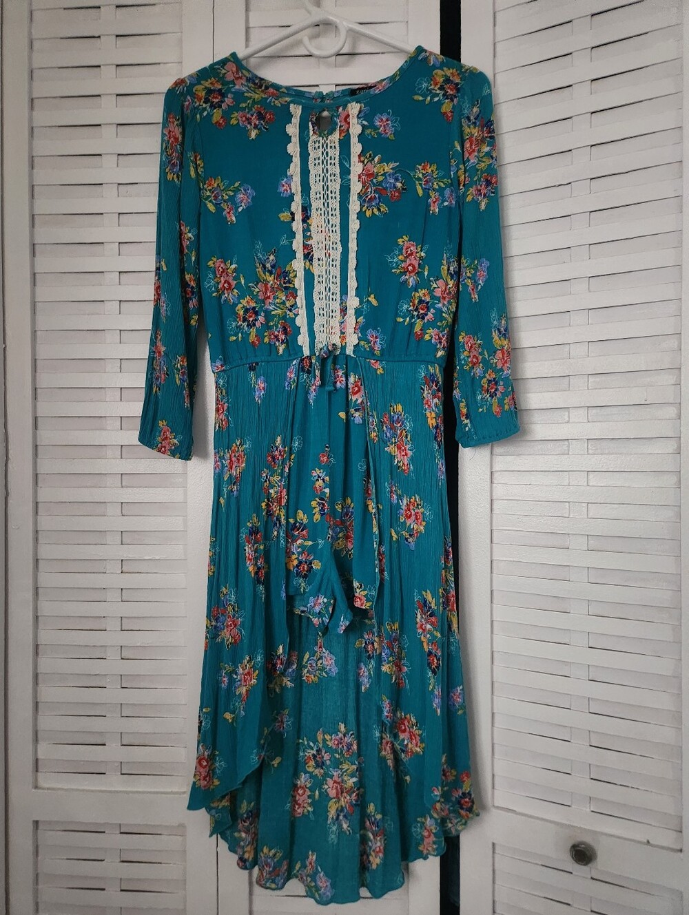 Zunie Teal Floral Lace-Front High-Low Dress